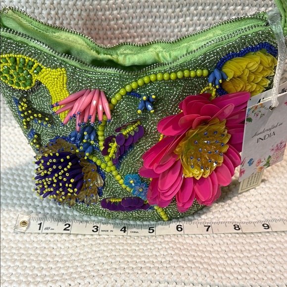 Viral Marshalls Beaded Green and Pink Shoulder Bag with Tropical Patterns - Picture 7 of 11